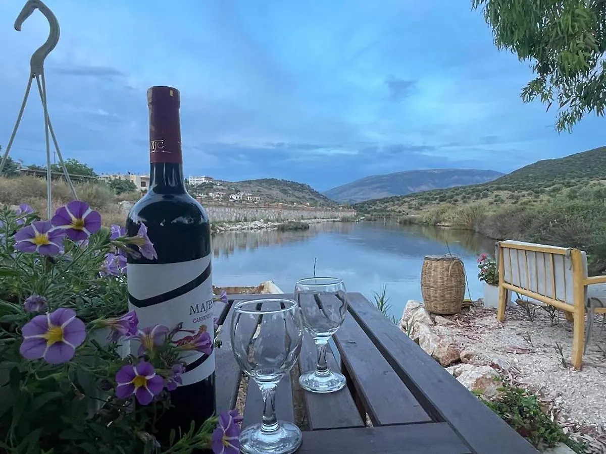 Garden Lake Camping Ksamil Glamping