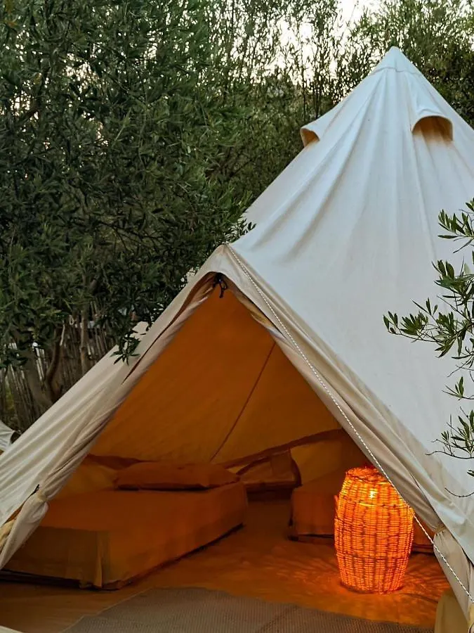 Garden Lake Camping Ksamil