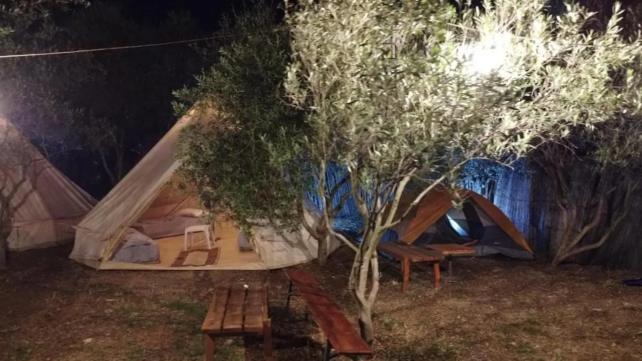 Garden Lake Camping Ksamil Luxury tent