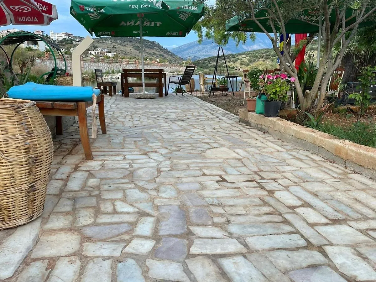 Garden Lake Camping Ksamil