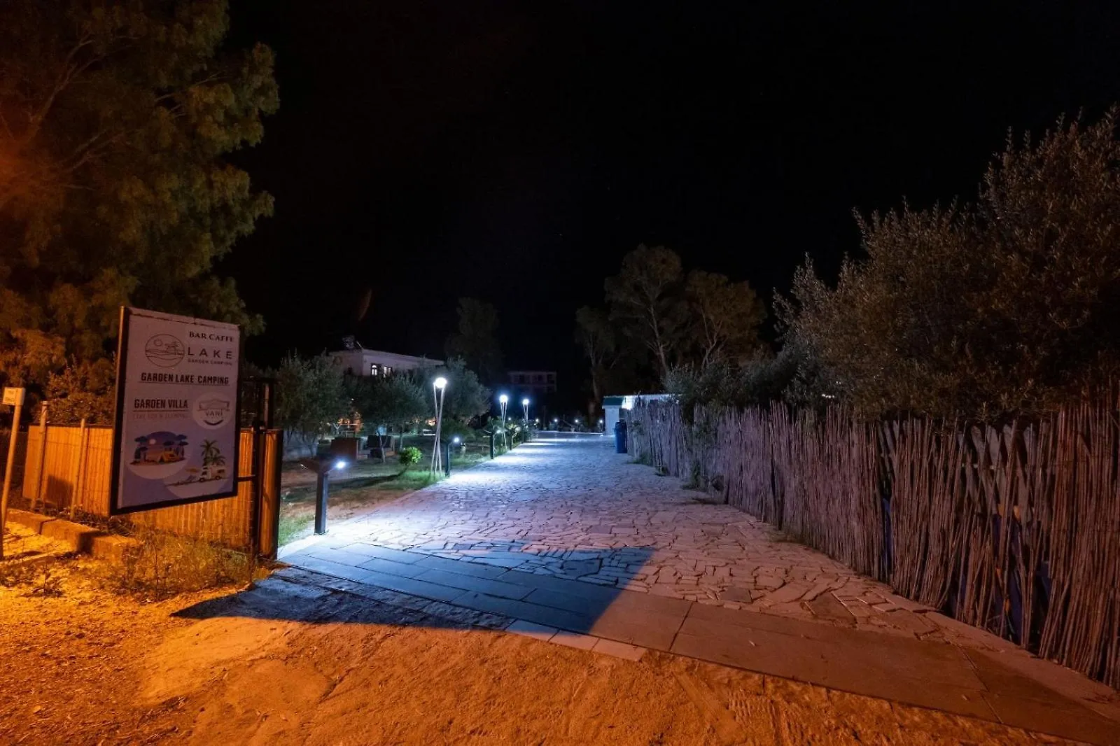 Garden Lake Camping Ksamil 0*,