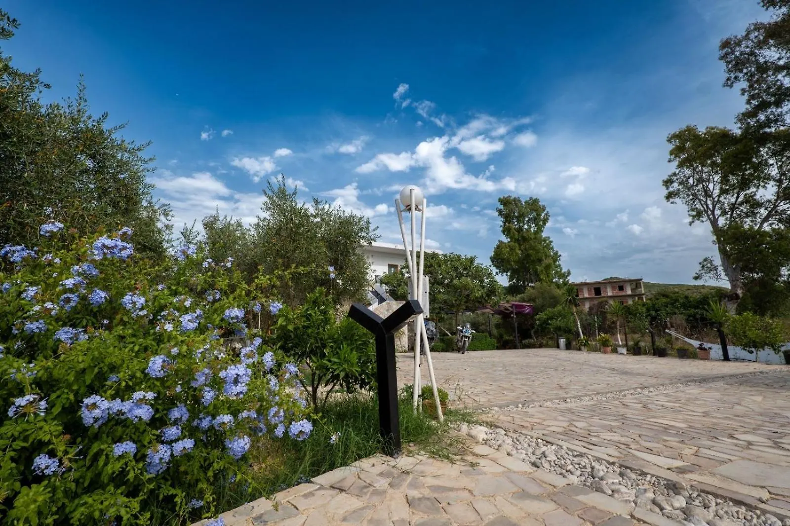 Garden Lake Camping Ksamil
