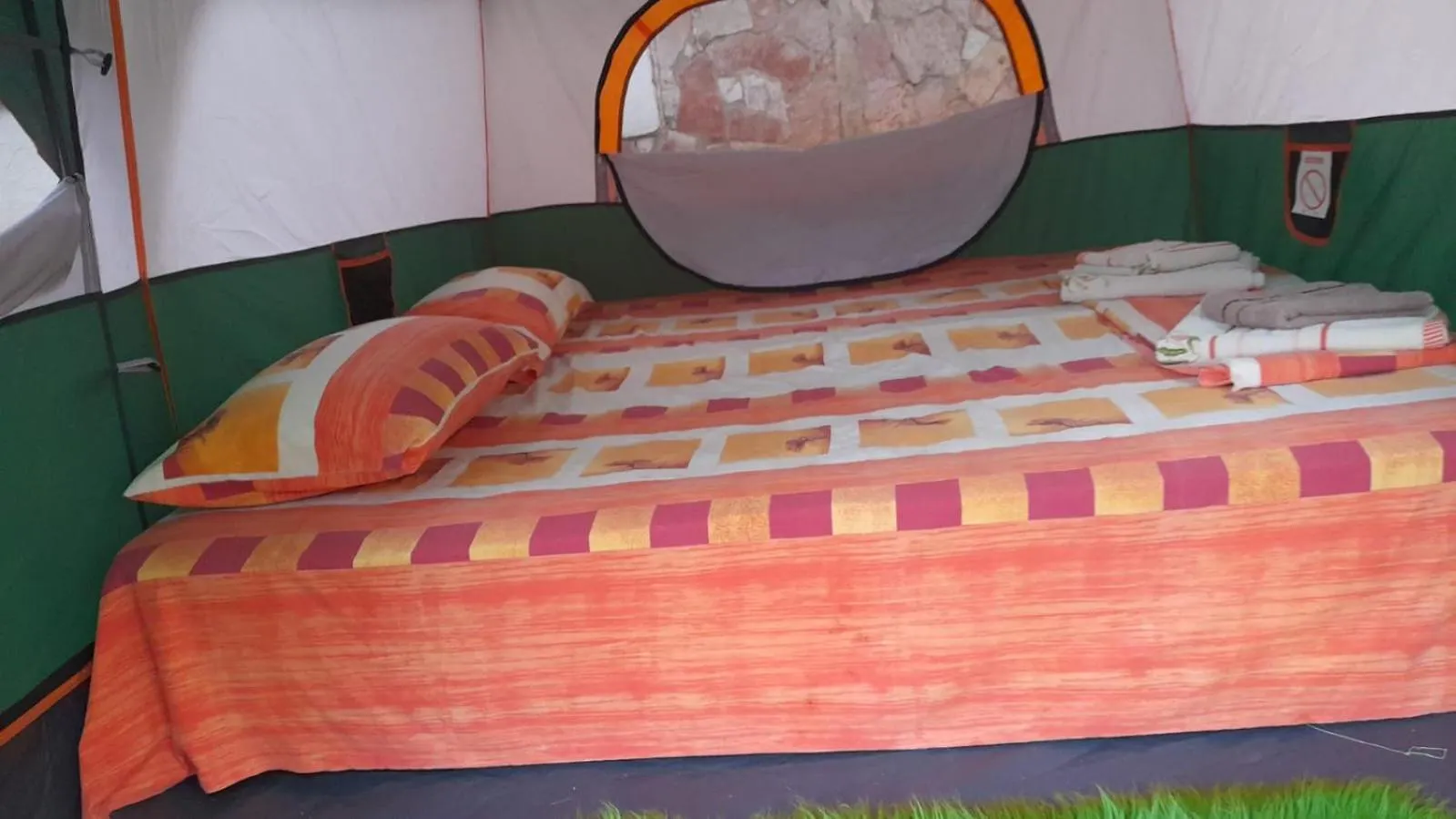 Garden Lake Camping Ksamil Luxury tent