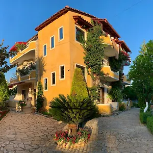 Apartment Flower Garden, Ksamil